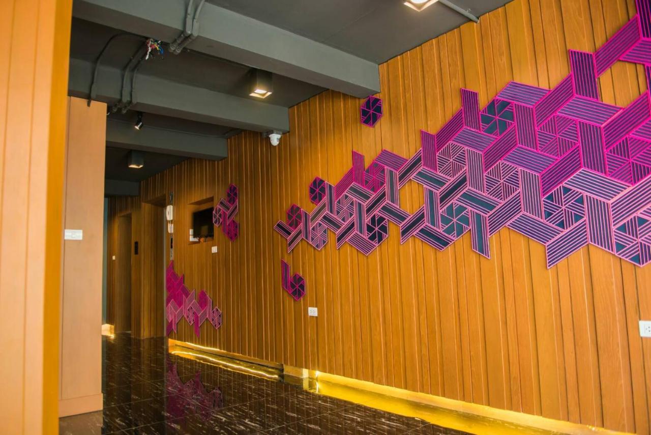 Gn Luxury Hostel Bangkok Kültér fotó