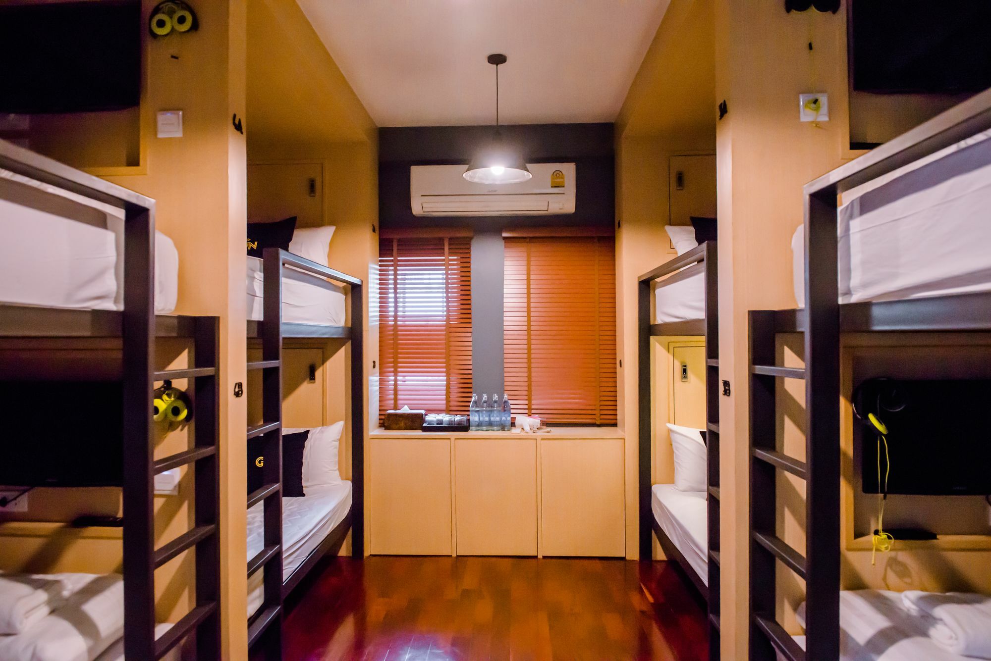 Gn Luxury Hostel Bangkok Kültér fotó
