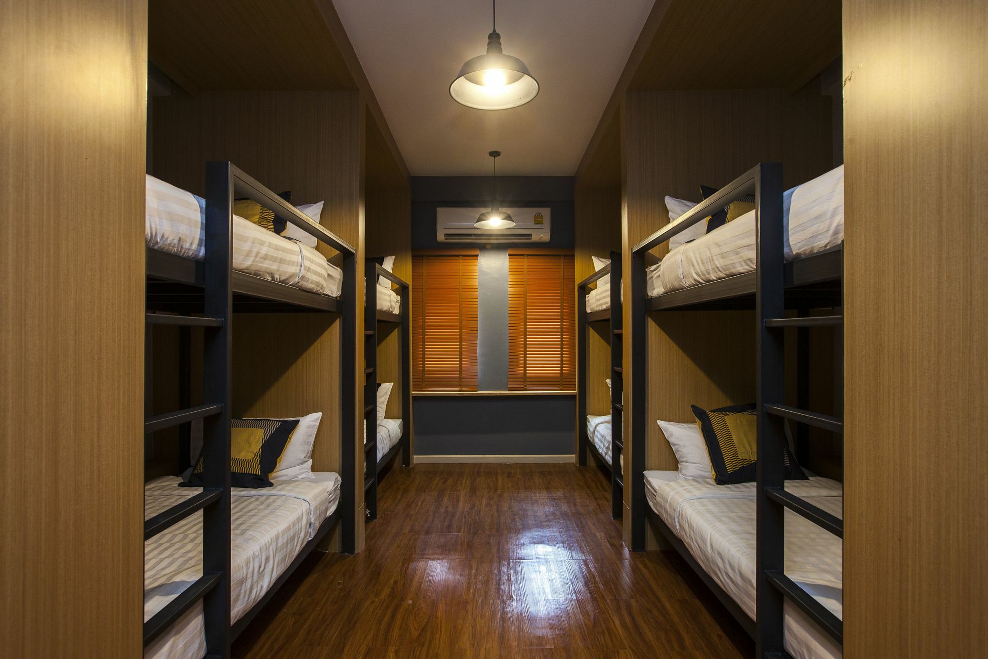 Gn Luxury Hostel Bangkok Kültér fotó